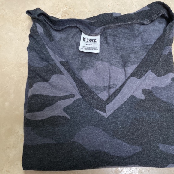 VS PINK V Neck Tee Size Medium - Picture 5 of 5